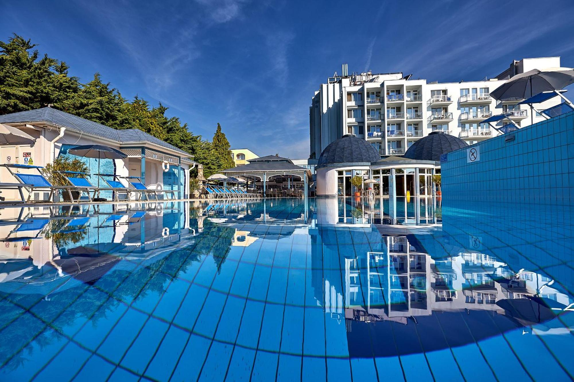 Hotel Silver Hajdúszoboszló Eksteriør billede
