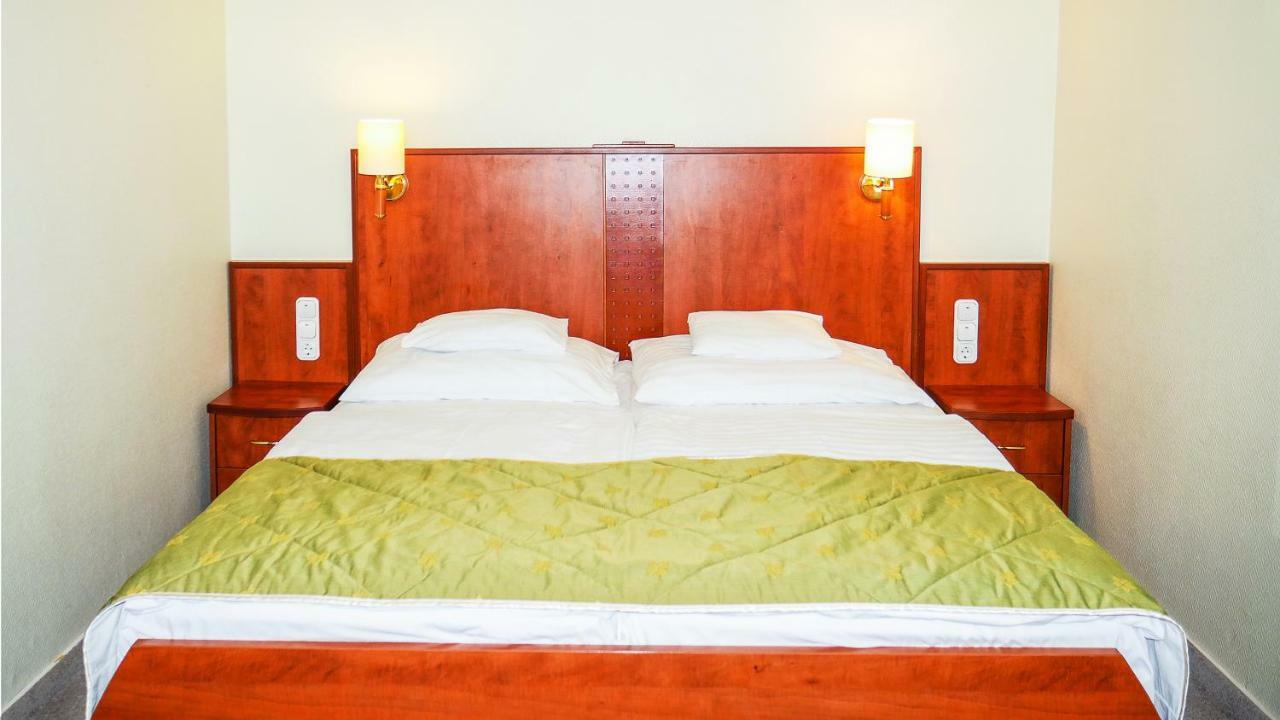 Hotel Silver Hajdúszoboszló Eksteriør billede