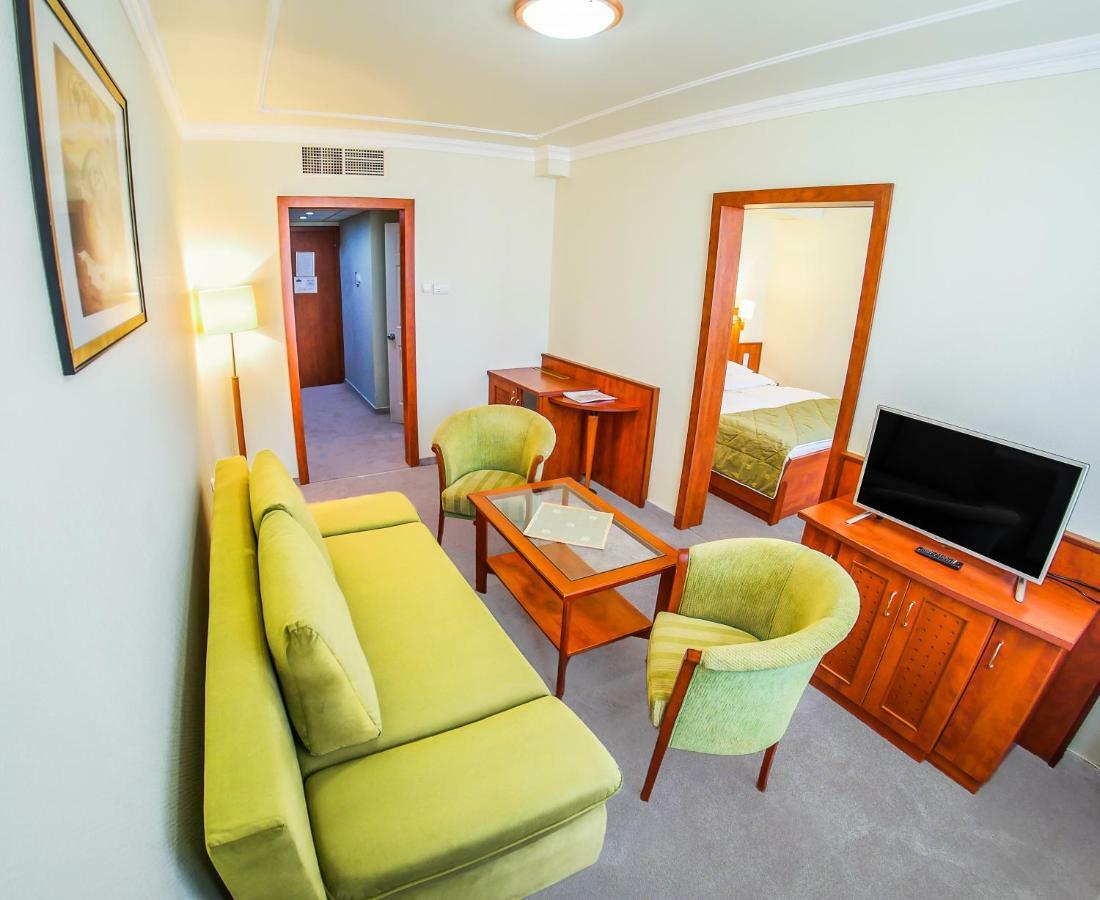 Hotel Silver Hajdúszoboszló Eksteriør billede